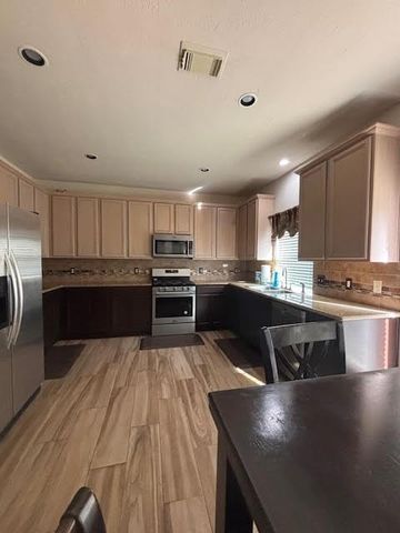 7126 Grants Hollow Lane, Richmond, TX 77407