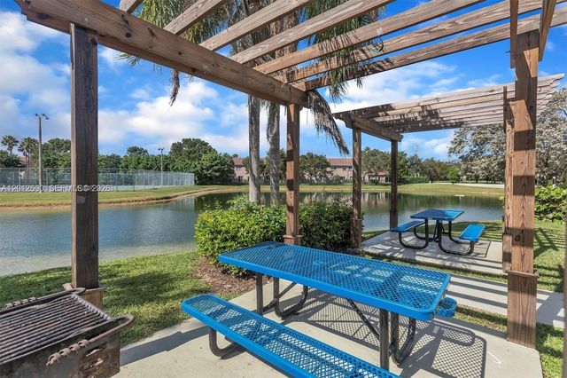 701 Vista Isles Dr 1614, Sunrise, FL 33325