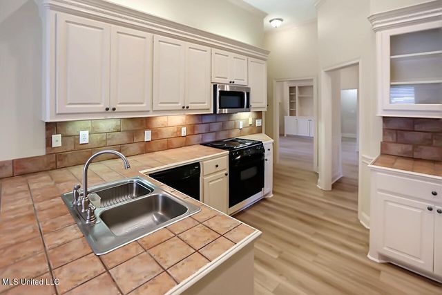 503 W Abbey Place, Brandon, MS 39047