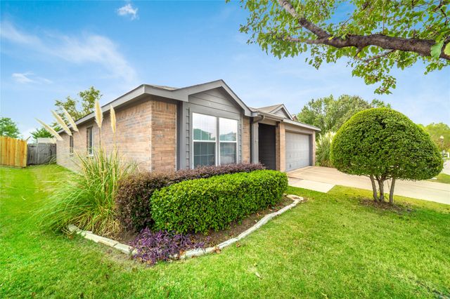 4408 Statesman Lane, Fort Worth, TX 76244