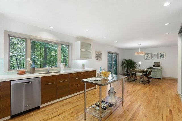 1995 Commodore Lane, Atlanta, GA 30341