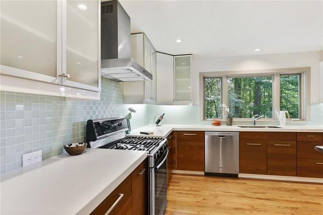 1995 Commodore Lane, Atlanta, GA 30341