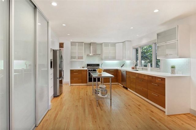 1995 Commodore Lane, Atlanta, GA 30341