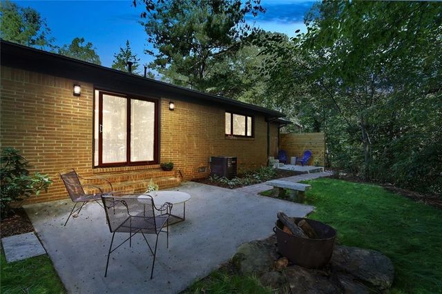 1995 Commodore Lane, Atlanta, GA 30341