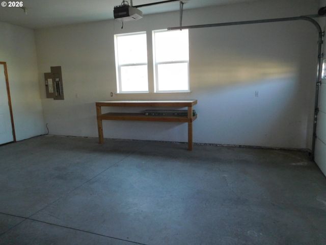 815 N MAIN St, Pendleton, OR 97801
