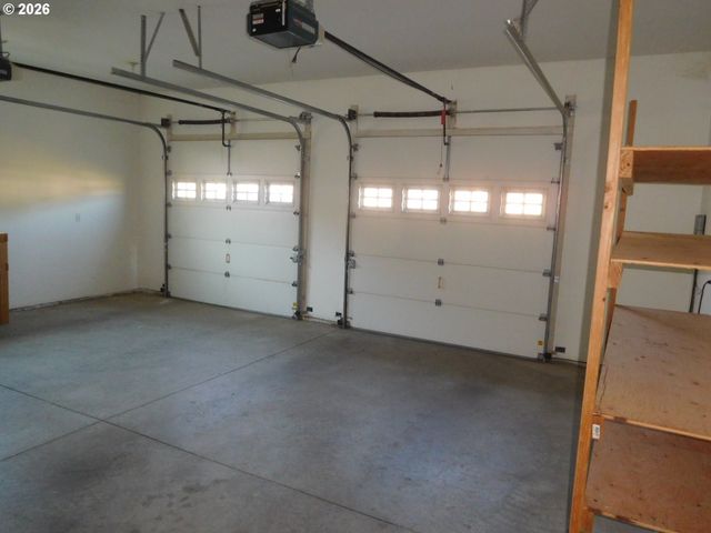 815 N MAIN St, Pendleton, OR 97801