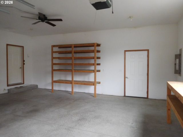 815 N MAIN St, Pendleton, OR 97801