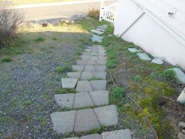 815 N MAIN St, Pendleton, OR 97801