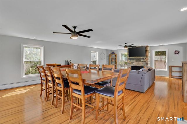 58 School House Road, Wallingford, CT 06492