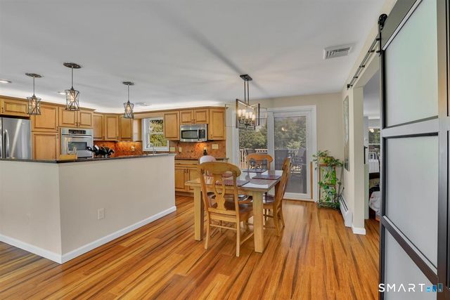 58 School House Road, Wallingford, CT 06492