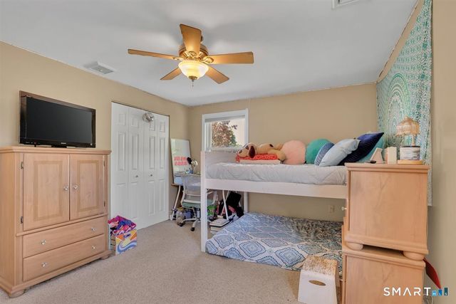 58 School House Road, Wallingford, CT 06492