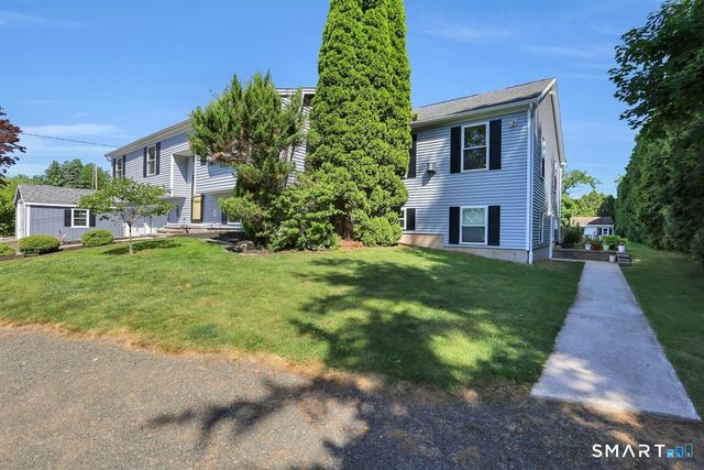 58 School House Road, Wallingford, CT 06492