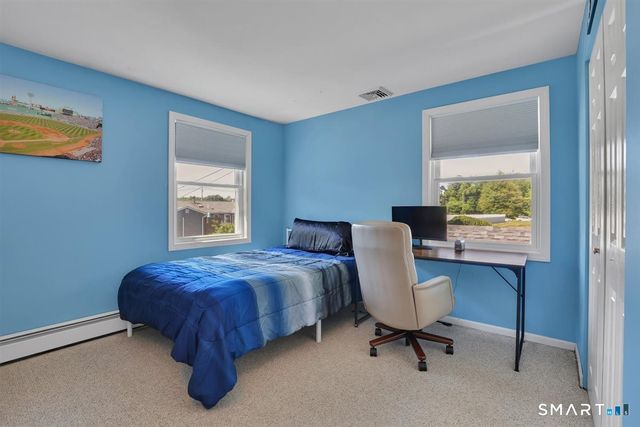 58 School House Road, Wallingford, CT 06492