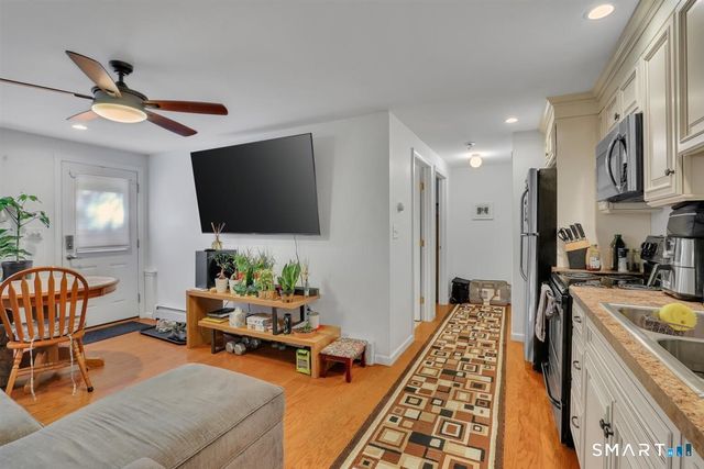 58 School House Road, Wallingford, CT 06492