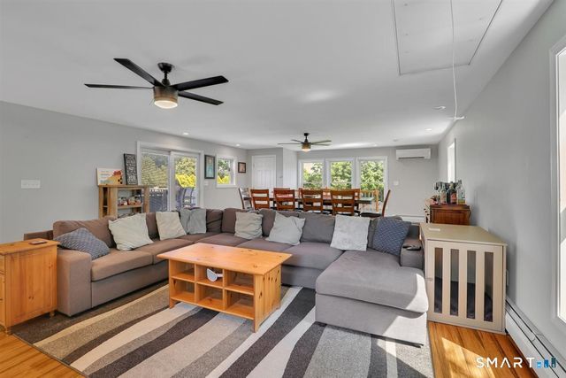 58 School House Road, Wallingford, CT 06492