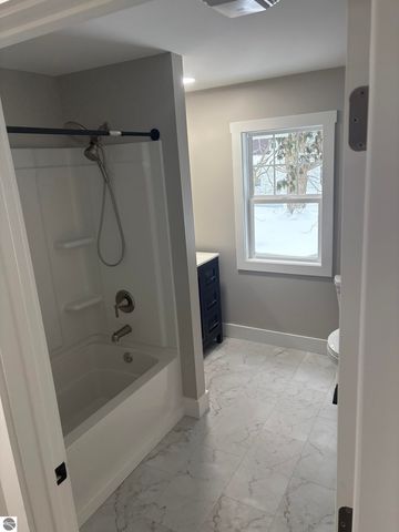 302 W Dresden Street, Kalkaska, MI 49646