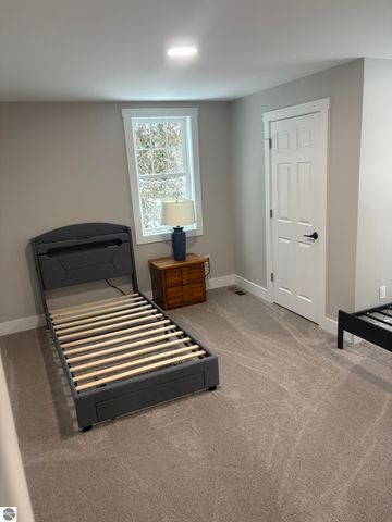 302 W Dresden Street, Kalkaska, MI 49646