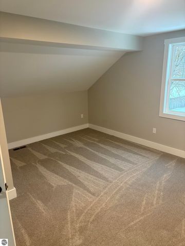 302 W Dresden Street, Kalkaska, MI 49646