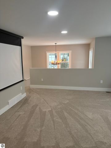 302 W Dresden Street, Kalkaska, MI 49646