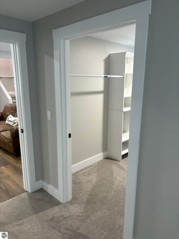 302 W Dresden Street, Kalkaska, MI 49646