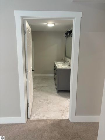 302 W Dresden Street, Kalkaska, MI 49646