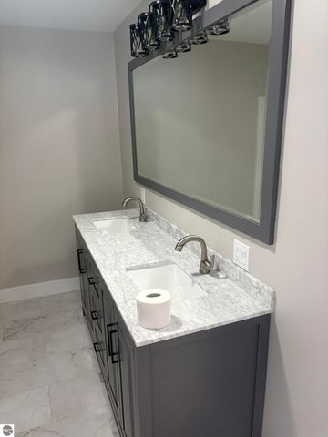 302 W Dresden Street, Kalkaska, MI 49646