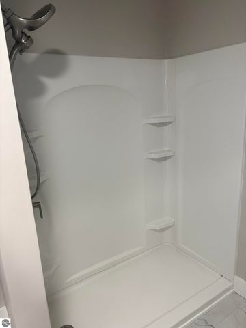 302 W Dresden Street, Kalkaska, MI 49646