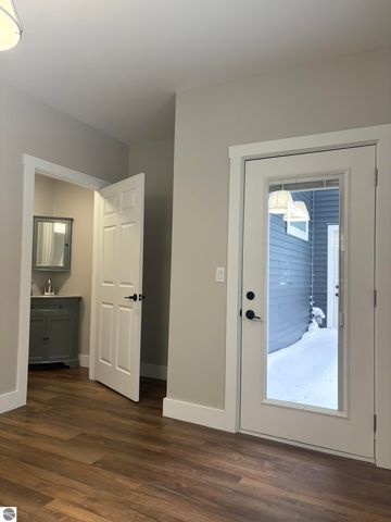 302 W Dresden Street, Kalkaska, MI 49646