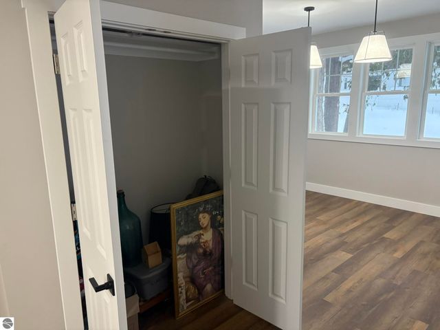 302 W Dresden Street, Kalkaska, MI 49646