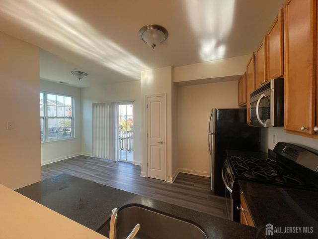 331 Gawron Court, Parlin, NJ 08859