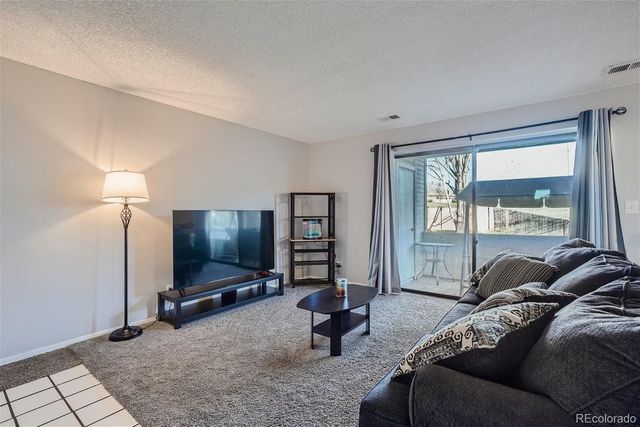 2201 Sable Boulevard 1008, Aurora, CO 80011