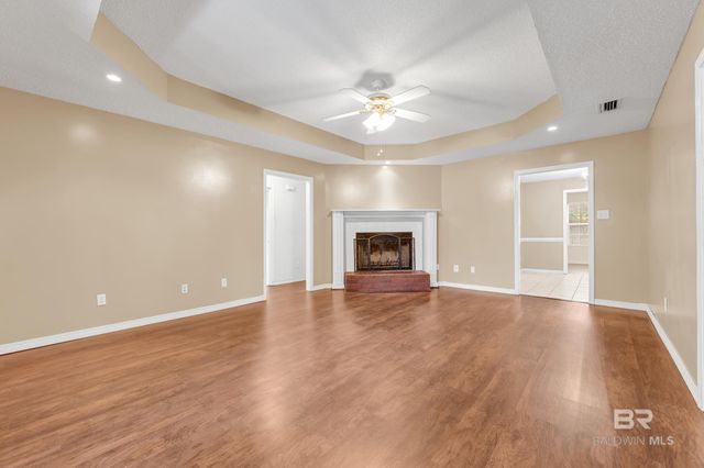 255 Maple Circle, Daphne, AL 36526