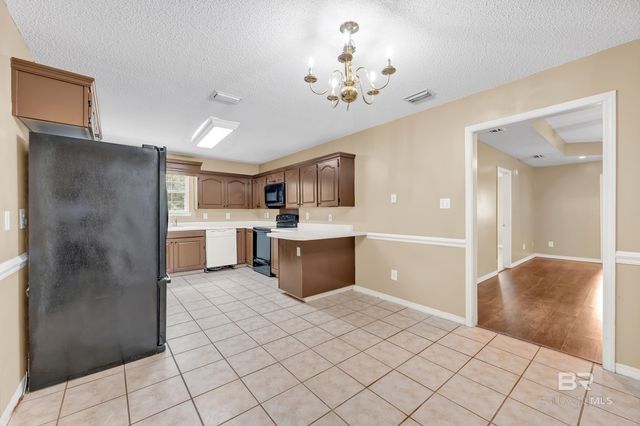 255 Maple Circle, Daphne, AL 36526