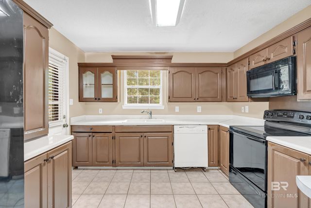 255 Maple Circle, Daphne, AL 36526