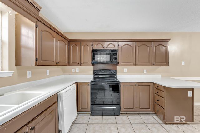 255 Maple Circle, Daphne, AL 36526