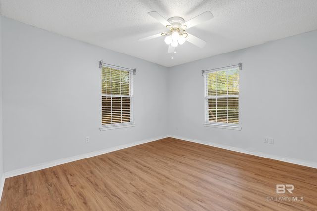 255 Maple Circle, Daphne, AL 36526