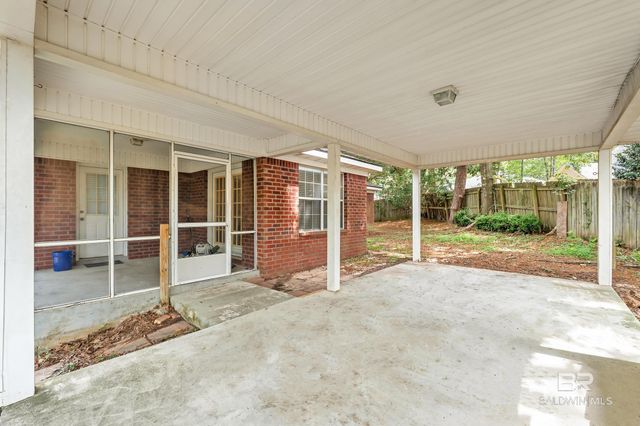 255 Maple Circle, Daphne, AL 36526