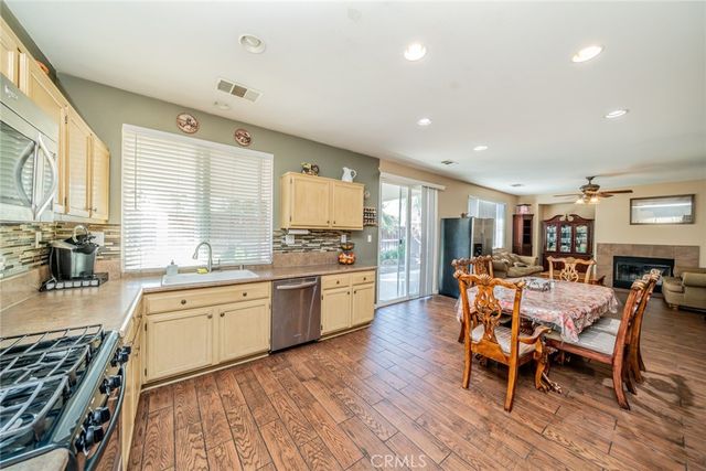1138 Pardee, San Jacinto, CA 92582