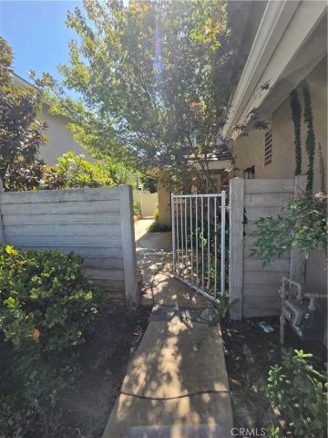 7 Singingwood, Irvine, CA 92614