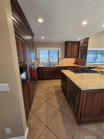 7 Singingwood, Irvine, CA 92614