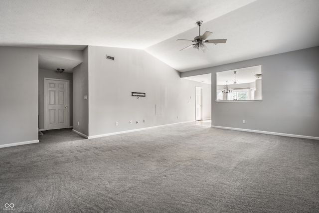 7061 N Lyndhurst Crossing, Mccordsville, IN 46055