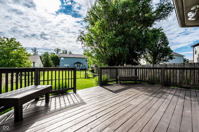7061 N Lyndhurst Crossing, Mccordsville, IN 46055