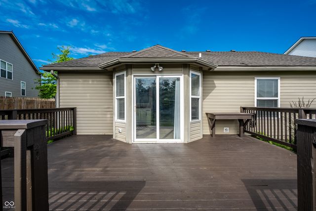 7061 N Lyndhurst Crossing, Mccordsville, IN 46055
