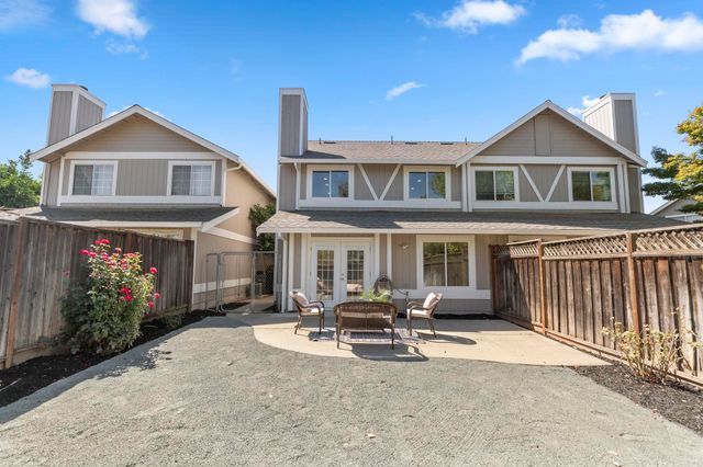 215 Mavis Dr, Pleasanton, CA 94566