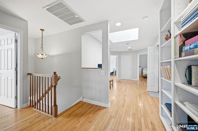 39 Fox Hill Road, Upper Saddle River, NJ 07458
