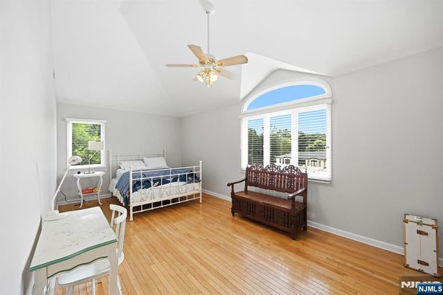 39 Fox Hill Road, Upper Saddle River, NJ 07458