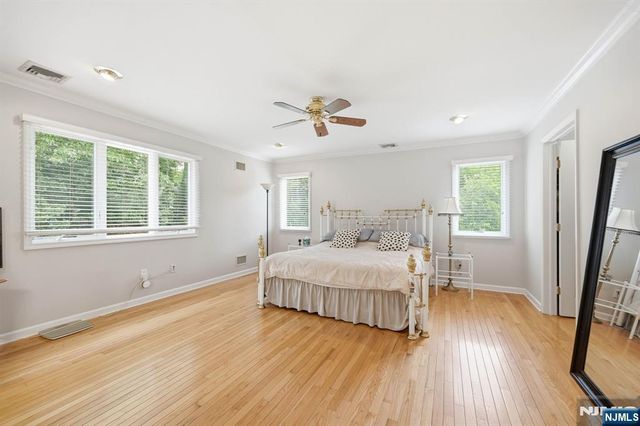 39 Fox Hill Road, Upper Saddle River, NJ 07458