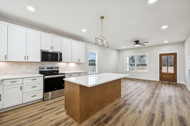 3660 Blue Springs Road, Decherd, TN 37324