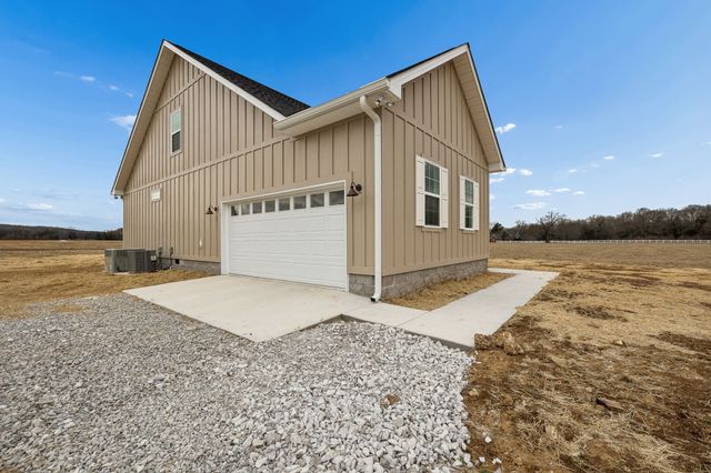 3660 Blue Springs Road, Decherd, TN 37324