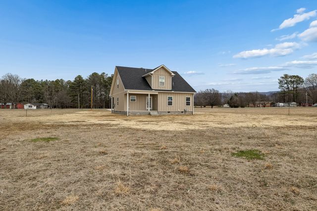 3660 Blue Springs Road, Decherd, TN 37324